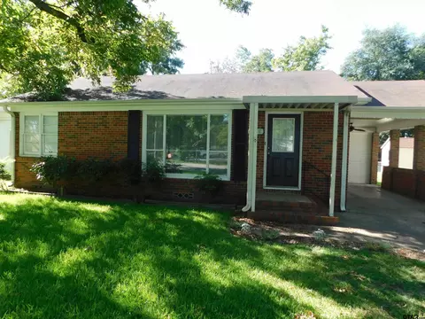 108 W North St, Lindale, TX 75771