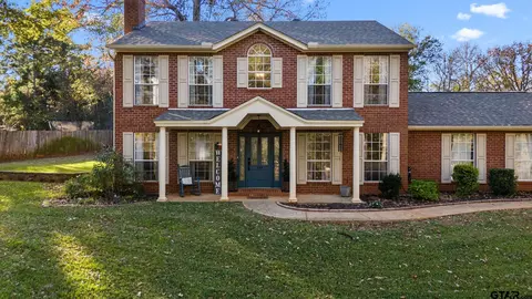 335 Royal Cir, Whitehouse, TX 75791