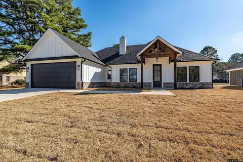 17931 W Lakeview Dr, Troup, TX 75789