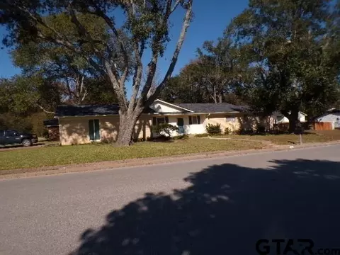 1204 Slaydon, Henderson, TX 75654