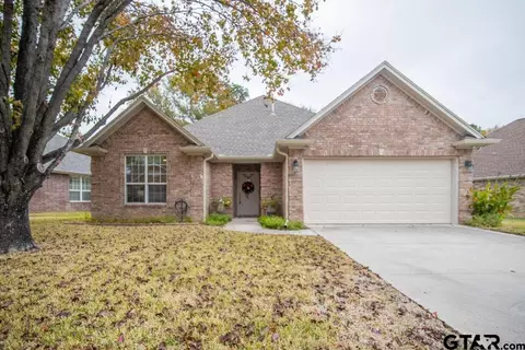 5810 Cross Creek Cir, Tyler, TX 75703