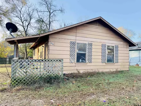 379 W Blackbourn St, Hawkins, TX 75765