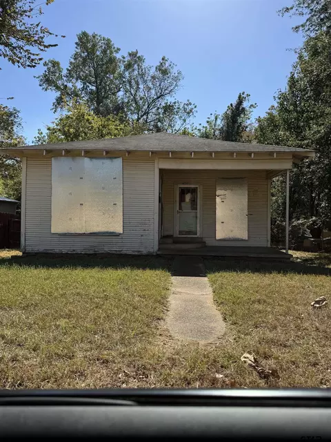 425 E Cedar St, Tyler, TX 75702 photo 1