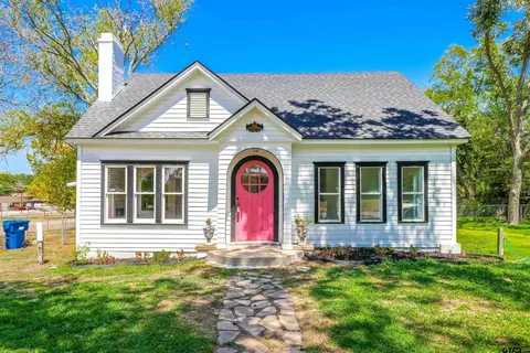 301 E Calvert, Troup, TX 75789