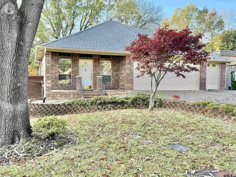 903 Angelina Ct, Longview, TX 75604