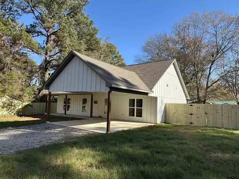 804 E Side Dr, Quitman, TX 75783