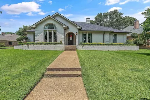 7002 Hollytree Cir, Tyler, TX 75703