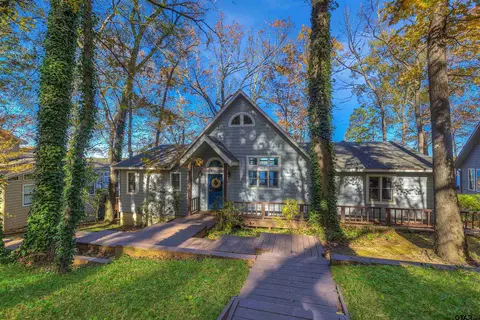 327 El Dorado Dr, Scroggins, TX 75480