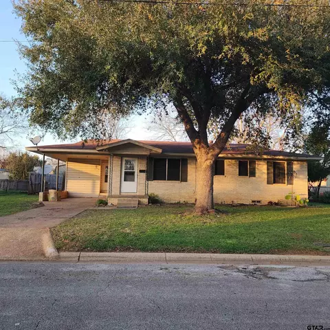204 Alexander St, Jacksonville, TX 75766