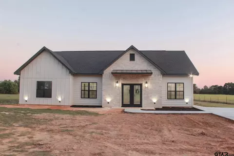 1061 Cr 4110, Pittsburg, TX 75686