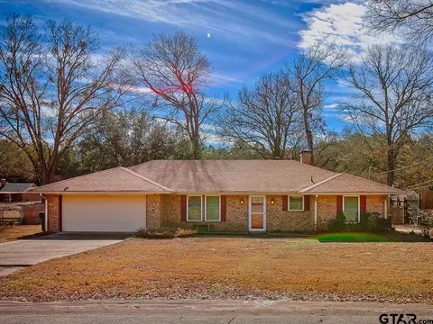2049 North Dr, Tyler, TX 75703