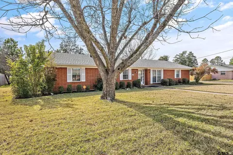 237 Nuss Dr, Mineola, TX 75773