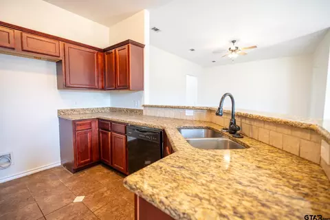Kitchen - 702 Griffin Dr, Chandler, TX 75758 photo 3 of 3