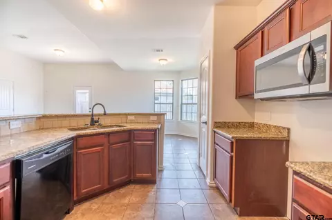 Other - 702 Griffin Dr, Chandler, TX 75758 photo 9 of 15