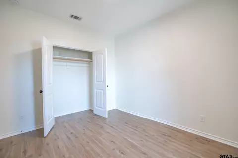 Bedroom - 702 Griffin Dr, Chandler, TX 75758 photo 4 of 4