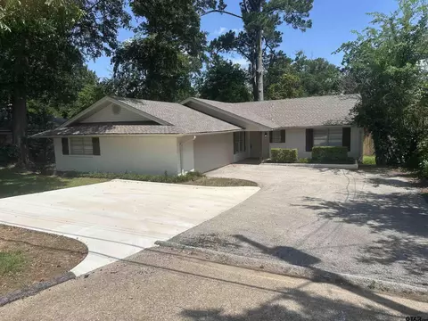 3206 Old Jacksonville, Tyler, TX 75701