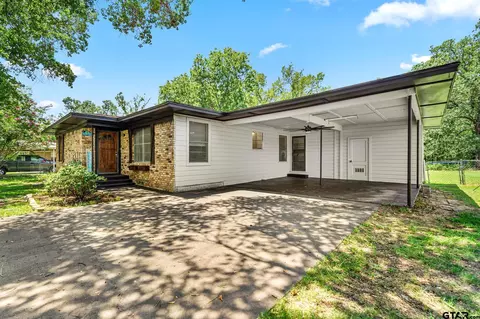 1413 Center St, Grand Saline, TX 75140