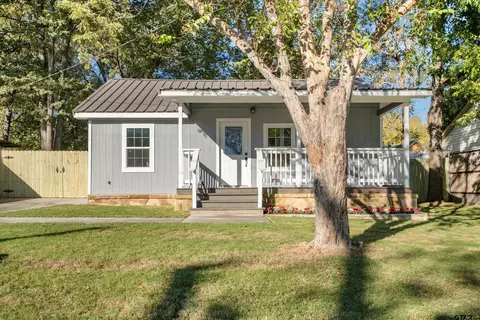 2116 N Emerson, Tyler, TX 75702