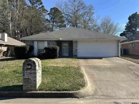 671 Frederick Cir, Flint, TX 75762