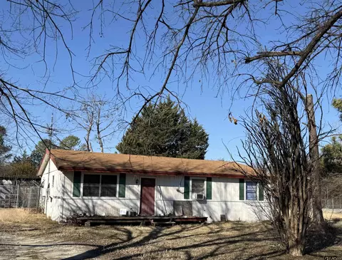 450 Oak Leaf Trl, East Tawakoni, TX 75472