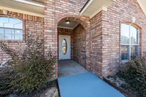 178 N Parker, Carthage, TX 75633