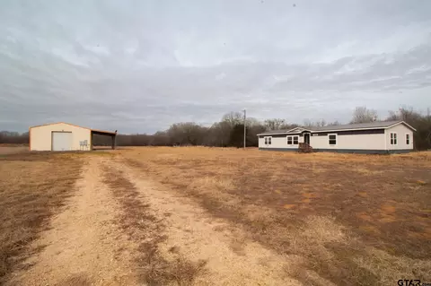 592 W Fm 71, Mount Pleasant, TX 75455