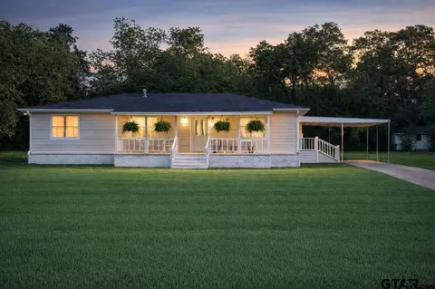 361 Noble St, Lovelady, TX 75851