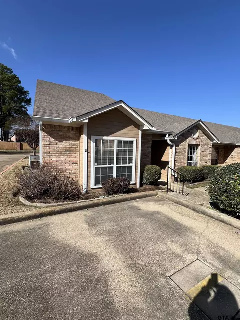 415 Thigpen Dr #1001, Tyler, TX 75703
