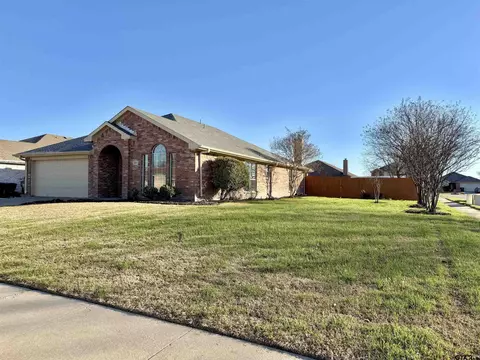 107 Red Cloud, Greenville, TX 75402
