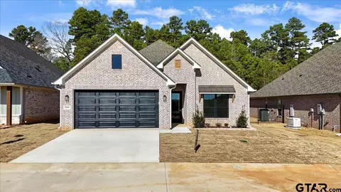 9260 Villas Ct, Tyler, TX 75703