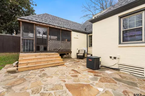 607 E 3rd St, Tyler, TX 75701 photo 27