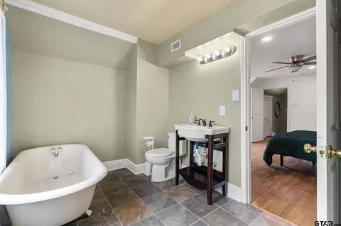 607 E 3rd St, Tyler, TX 75701 photo 24