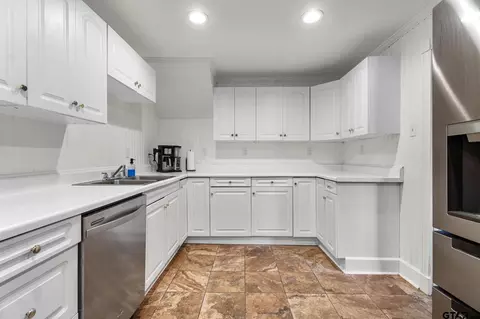 607 E 3rd St, Tyler, TX 75701 photo 8