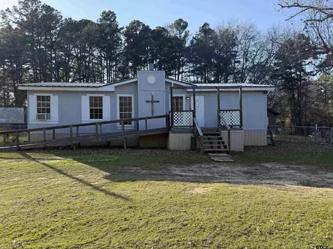 4932 Cr 4201, Chandler, TX 75758