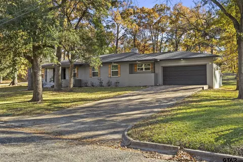 804 Fleming Dr, Mount Pleasant, TX 75455