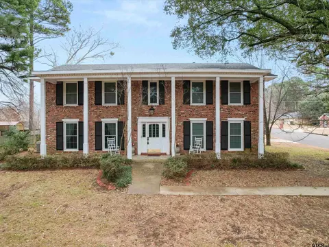 2808 Tryon Rd, Longview, TX 75605