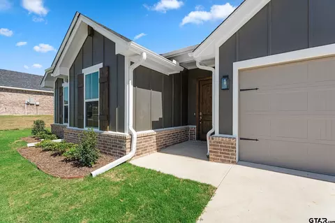 1524 Shug Ln, Lindale, TX 75771