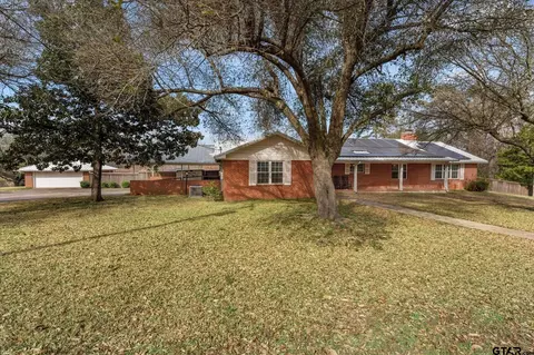 303 Park Dr, Mount Pleasant, TX 75455