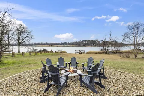 21820 Royal Forest Dr, Frankston, TX 75763