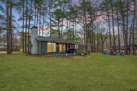 406 Lake Dr, Mount Vernon, TX 75457