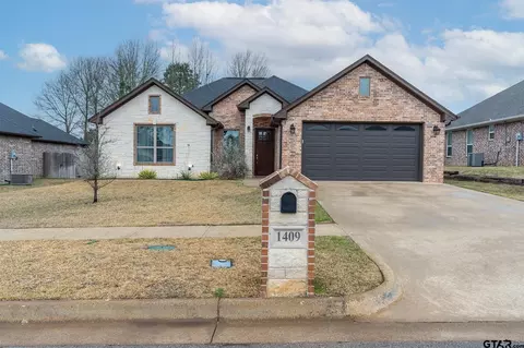 1409 Nate Cir, Bullard, TX 75757