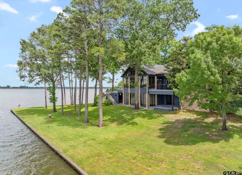 132 Deer Cv, Scroggins, TX 75480