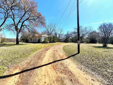 509 Kickapoo St, Frankston, TX 75763 photo 3
