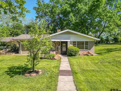 408 W Christine, Overton, TX 75684