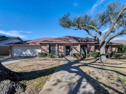 505 Carriage Dr, Tyler, TX 75703