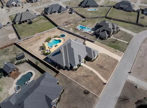 220 Essex Dr, Bullard, TX 75757