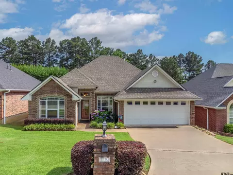 1710 Valley Brook Ln, Longview, TX 75605