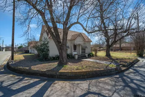 408 S Capitol St, Canton, TX 75103