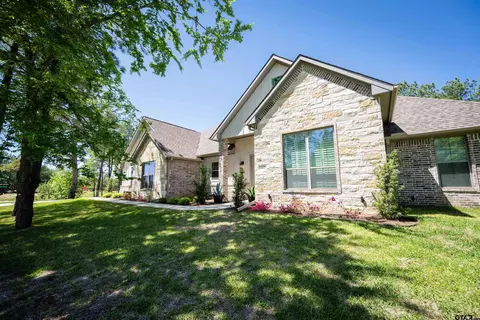14477 Meadow Gln, Lindale, TX 75771