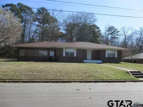 301 S Frisco, Henderson, TX 75654